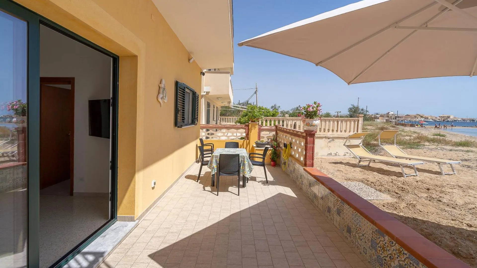 La Casa Sul Mare Marzamemi Apartment 0*,  Italy